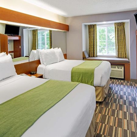 Microtel Inn & Suites By Wyndham Cherokee Bagian luar foto
